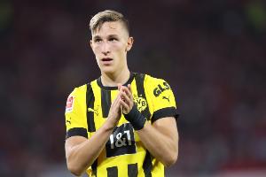 FIFA Club World Cup-施洛特贝克：训练中科瓦奇提巴德做例子，我开角球确实效果也很好