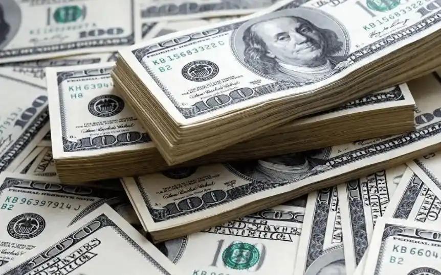 炸锅！中国留学生在美刷爆100万信用卡后逃回国！如今回旋镖来了