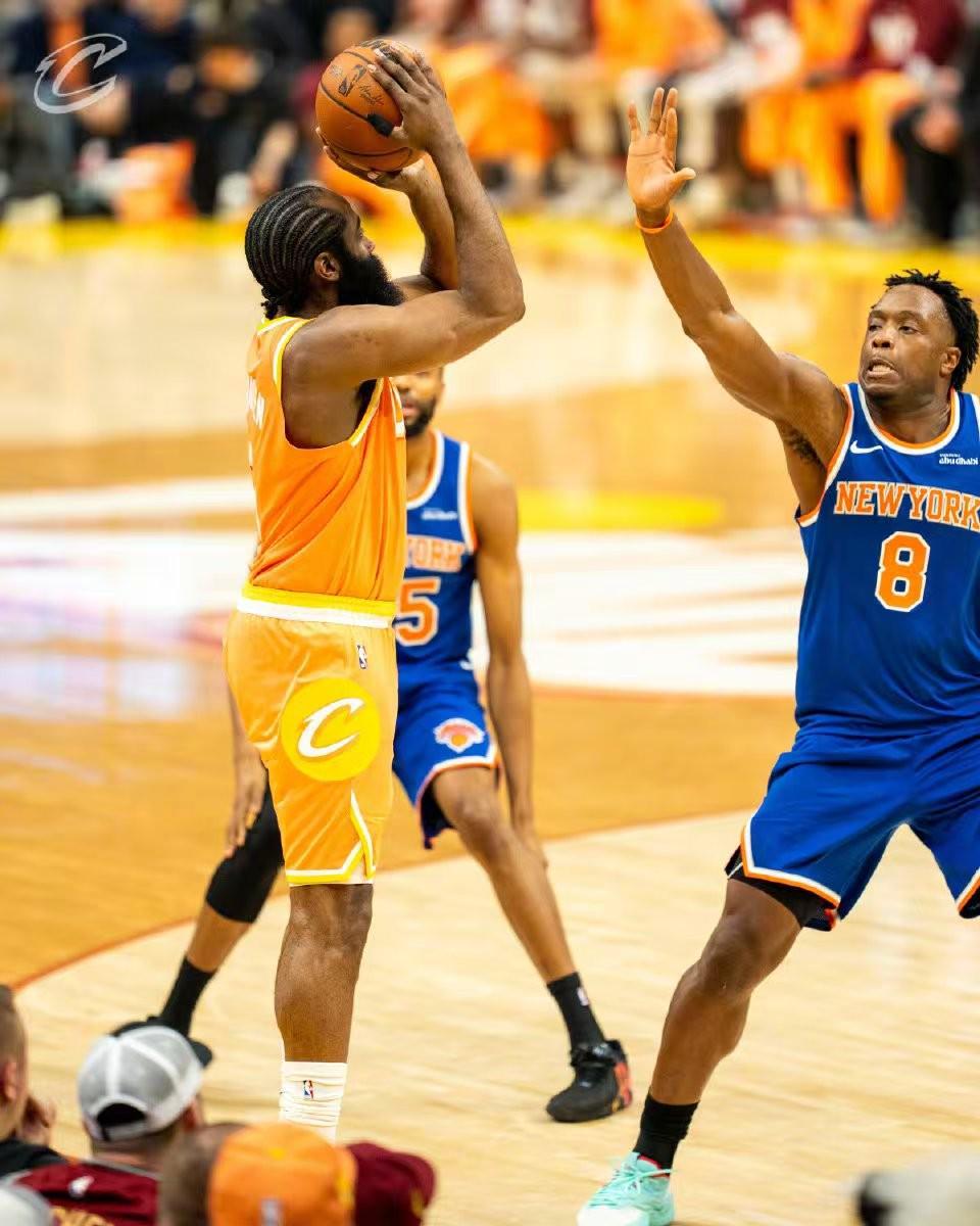 足球-1000场20+有多难？NBA现役仅2人，哈登还一线生机，库里没戏了