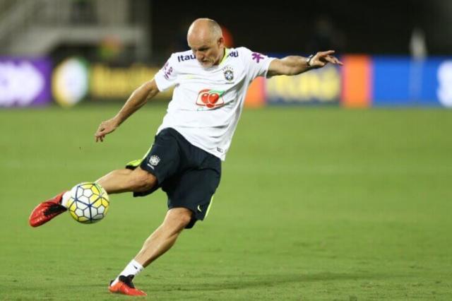 FIFA Club World Cup-阿利松力荐 塔法雷尔成利物浦门将教练！