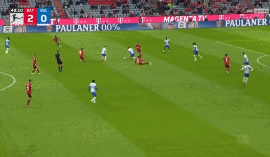 【德甲】莱万戴帽连续13场破门 拜仁5-0送赫塔3连败