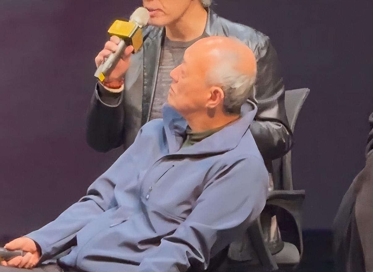 FIFA Club World Cup-老戏骨上海再聚首，李立群满脸痘坑，金士杰干瘪，林依晨板牙抢镜